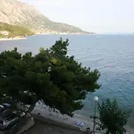 6764b Apartment *